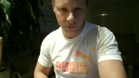 Long distance cumshot online show from January 17, 9:32 pm