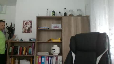 Long distance cumshot online show from November 24, 9:32 am