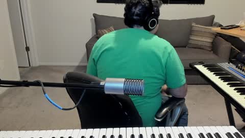 Aaron online show from December 25, 1:31 am