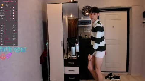 Aaron Bang online show from April 25, 12:24 am