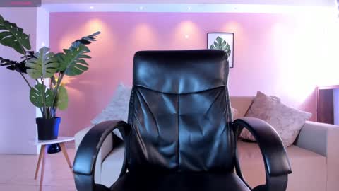 Aaron online show from January 20, 8:07 pm