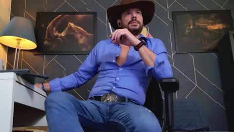 Aaron online show from October 29, 5:54 am