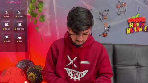 aaronfuentes7 online show from October 27, 12:51 pm