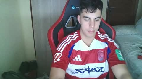 aaronlavine online show from June 5, 5:19 pm