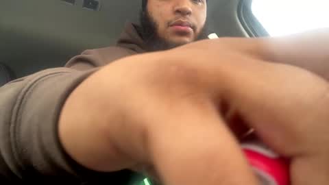 aboveaverage39 online show from February 7, 4:24 pm