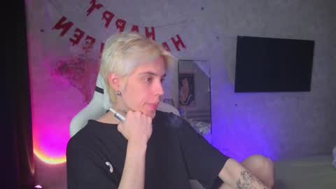 Nick online show from November 5, 4:42 pm