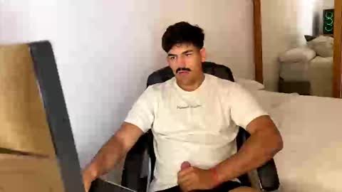 Snapshot of achura03 chatting on October 20, 1:26 pm achura03 online show from October 20, 1:26 pm