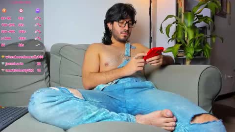 R. online show from November 24, 1:12 pm