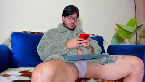 Snapshot of ackerman_eren_ chatting on February 7, 11:12 am R. online show from February 7, 11:12 am