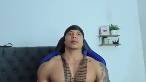 adam boss online show from March 8, 2:48 am