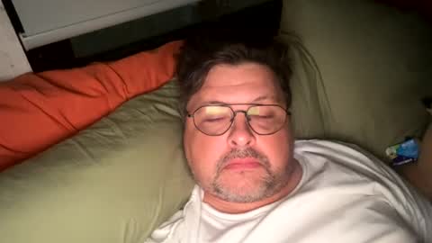 adam_d215 online show from July 30, 12:32 am