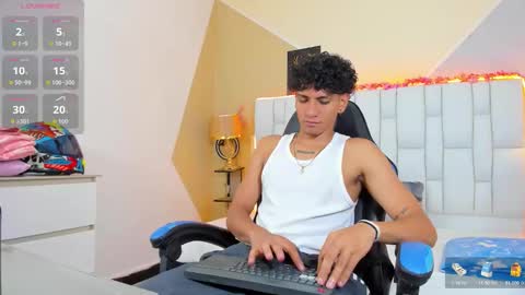 Adan Oriol online show from November 29, 4:36 am