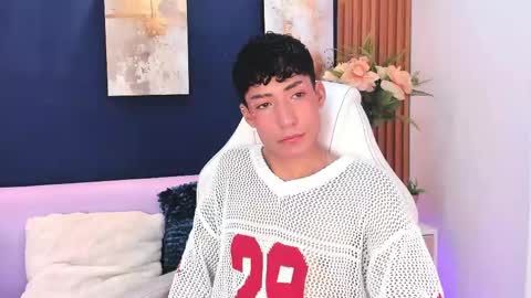 Adan  online show from June 3, 12:51 pm