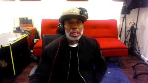 adick_ting online show from December 18, 5:14 am