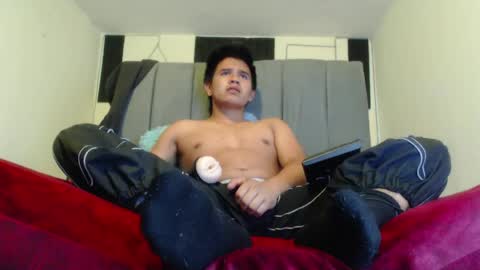adonis_latin_19 online show from May 30, 4:23 am