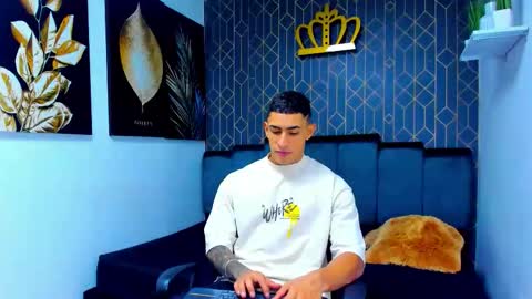   online show from November 6, 6:55 pm