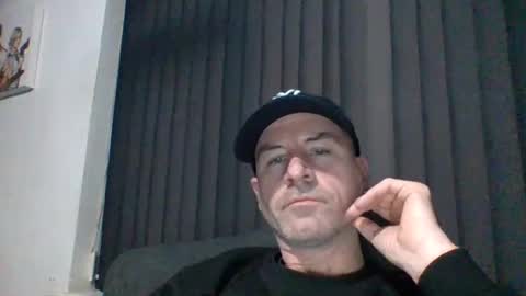 Snapshot of adz170578 chatting on February 22, 12:38 am adz170578 online show from February 22, 12:38 am