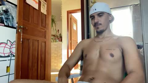 Luci online show from February 10, 8:35 pm