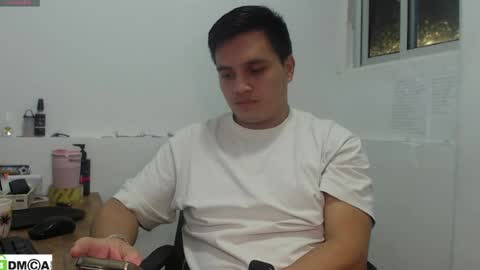 ahntony  69 online show from June 19, 5:35 am