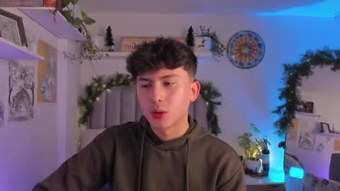 A H  online show from December 4, 1:56 am