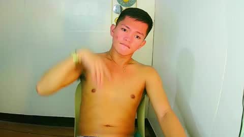 aiden_acexxx online show from May 28, 5:05 am