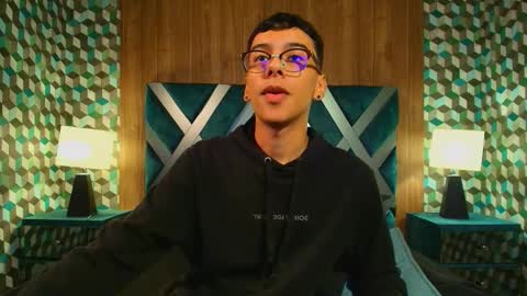 aiden_royce online show from October 25, 5:42 am