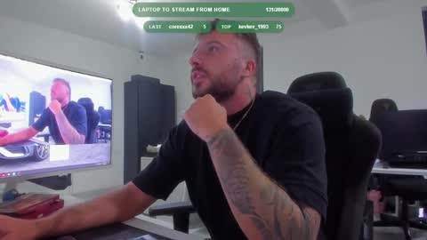 Aiden online show from October 3, 9:31 pm