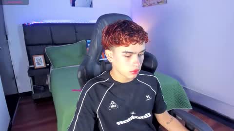 Aiden  online show from November 20, 12:59 pm