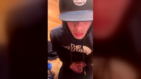 aj1235499 online show from March 22, 3:44 am