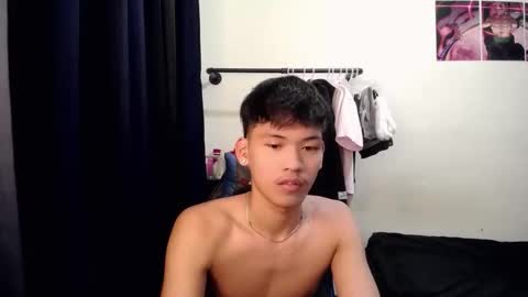 aj_daksxx online show from March 18, 3:48 pm