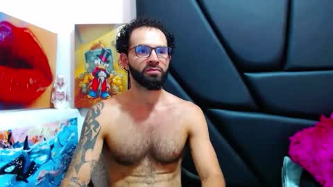 akiles online show from May 28, 11:58 pm