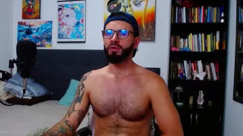 akiles online show from November 26, 12:57 am