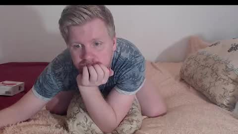 aktavian_w online show from October 11, 7:51 pm