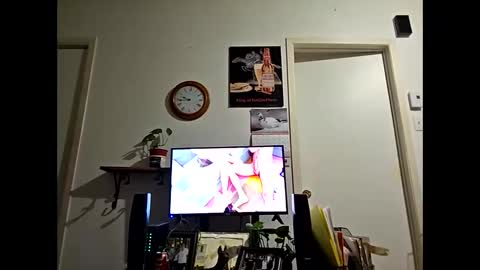 Tom online show from March 9, 1:43 am