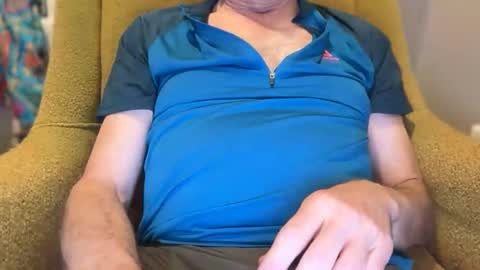 alan3713 online show from November 2, 5:45 am