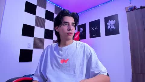 Alan Boy online show from March 1, 2:17 pm