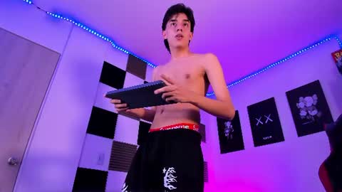 Alan Boy online show from August 4, 12:38 am