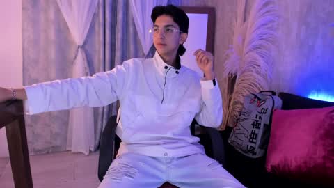 Alan online show from January 28, 5:11 am