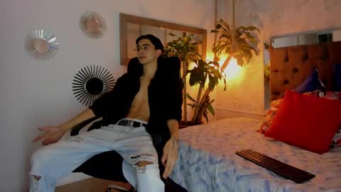 Alan online show from March 11, 11:44 am