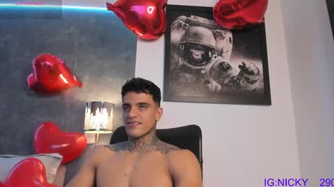 Snapshot of alan_morrys chatting on February 15, 3:09 am alan_morrys online show from February 15, 3:09 am