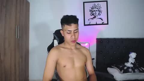 alannaughty_ online show from November 7, 11:41 pm