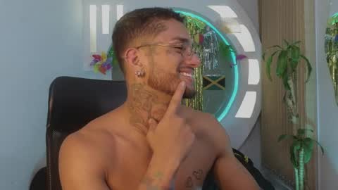 alan online show from April 9, 2:01 pm