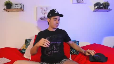 alejo_gray online show from September 16, 7:36 pm