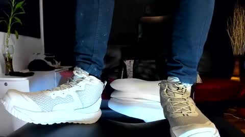 ALESSANDRO  WYE online show from October 27, 5:10 am