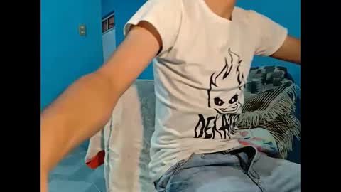 alessandrodmv online show from October 2, 6:06 am