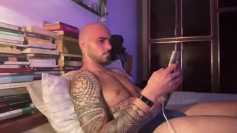 alessandromori91 online show from June 27, 9:20 pm