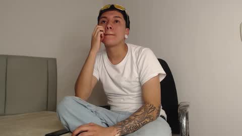 Owen online show from February 10, 2:05 am