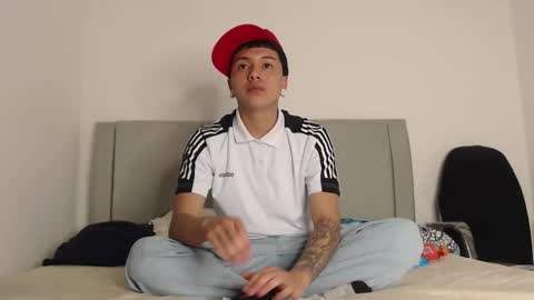 Owen online show from February 11, 2:49 am