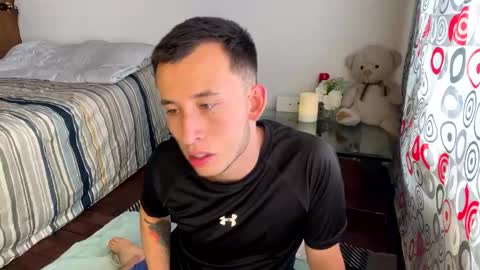 alex_diazz online show from March 21, 7:07 pm