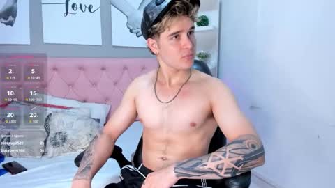 Alex  online show from June 3, 8:14 pm